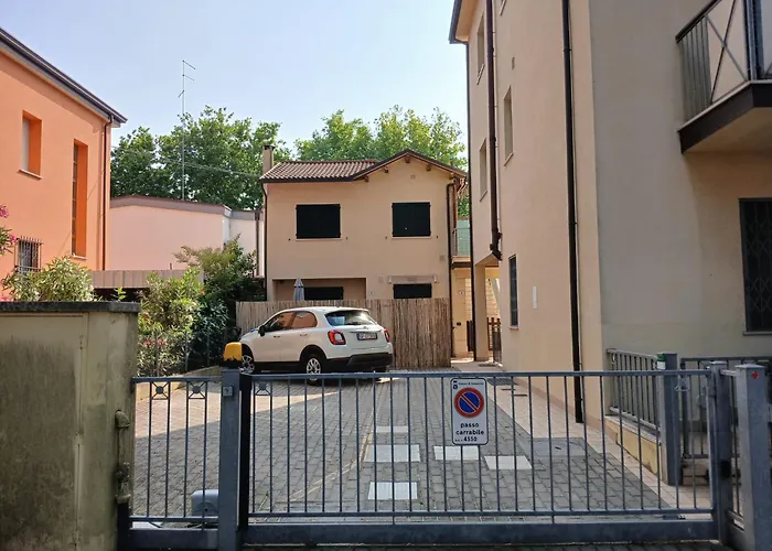 Cn021 - Cesenatico, Bilocale Con Corte In Posizione