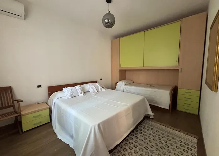 Lägenhet Cn021 - Cesenatico, Bilocale Con Corte In Posizione Cesenatico